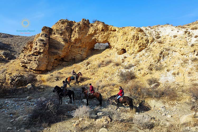 Horseback riding to Angels' Canyon
