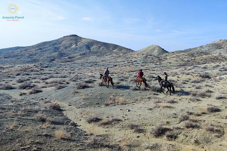 Horseback riding to Angels' Canyon