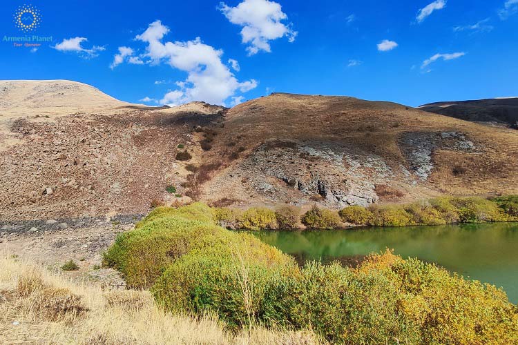 Nameless Lake of Kapuyt
