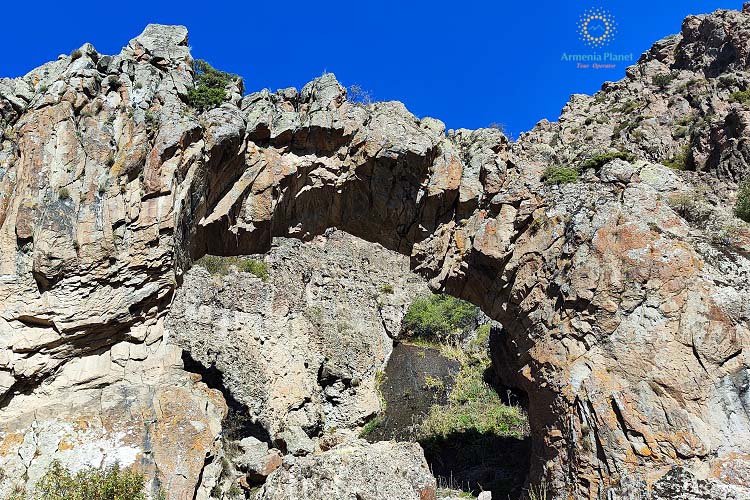 Basalt Arch of Kapuyt