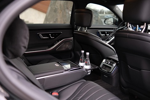 Berline de luxe-neuf